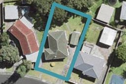 17 Onedin Place, Titirangi, Auckland