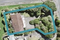 1841 East Coast Road, WHAKATIWAI, MIRANDA