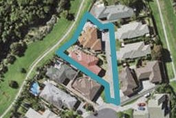1/24 Bernie Edwards Place, Botany Downs, Auckland