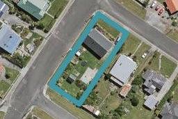 16 Tone Street, Bluff, Bluff