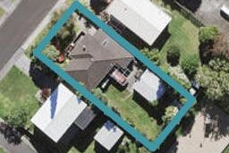 11 Patts Avenue, Glendene, Auckland
