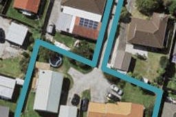 2/11 Thomas Road, Flat Bush, Auckland