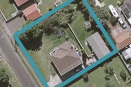 102 Broadway, Waitara, Waitara