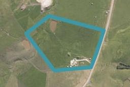 27 Brown Road, Hakaru