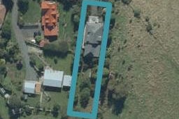12 Roger Street, Macandrew Bay, Dunedin