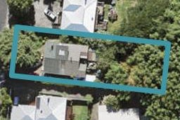 27 Longburn Road, Henderson, Auckland