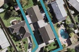 2/13 Brouder Place, Hillpark, Auckland