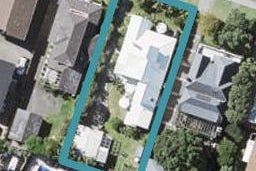 8 Holiday Road, Milford, Auckland