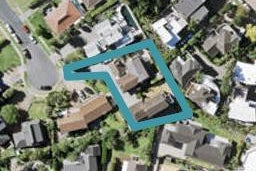 2/15 Malloy Place, Eastern Beach, Auckland
