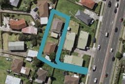 2/168 Te Irirangi Drive, Clover Park, Auckland