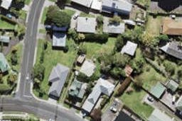 1/3 Gloria Avenue, Te Atatū Peninsula, Auckland