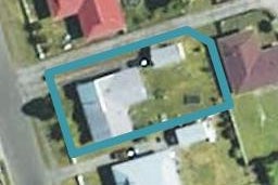 144 Portia Street, Stratford