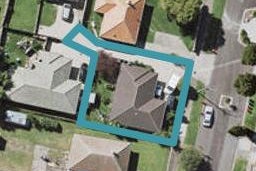 13 Ropata Avenue, Point England, Auckland