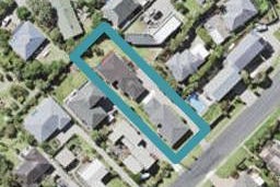 2/1 Arran Road, Browns Bay, Auckland
