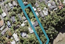 124 Cliff Drive, GREEN BAY, AUCKLAND
