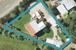1690 Queen Charlotte Drive, Picton