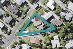 28 Kiteroa Terrace, Rothesay Bay, Auckland