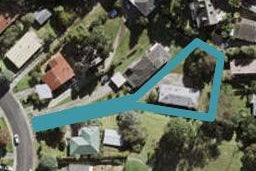 2/51 Ayton Drive, Totara Vale, Auckland