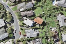 2/8 Cloverly Crescent, Campbells Bay, Auckland