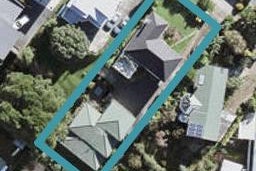 1/974 East Coast Road, Northcross, Auckland
