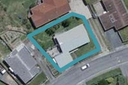 8 Maraval Crescent, Grenada Village, Wellington