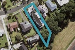 17 Heath Avenue, Northcote, Auckland