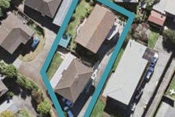 2/24 Madigan Place, Glendene, Auckland