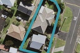 2/37 Exmouth Road, Northcote, Auckland