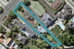 1/58 Shakespeare Road, Milford, Auckland