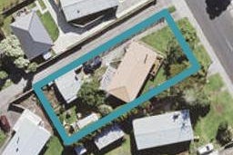 84 Lauderdale Road, Birkdale, Auckland