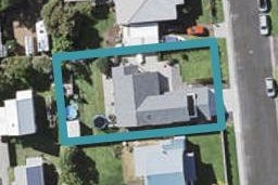 20 Hanlon Crescent, Narrow Neck, Auckland