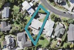 19 Montgomery Crescent, Cockle Bay, Auckland
