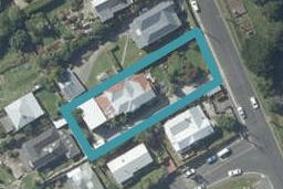 32 Eglinton Road, The Glen, Dunedin
