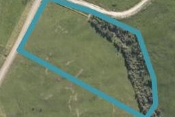 72 Brown Road, Hakaru