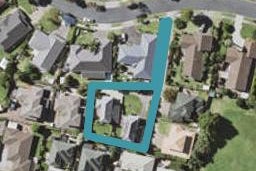 1/26 Headcorn Place, Botany Downs, Auckland