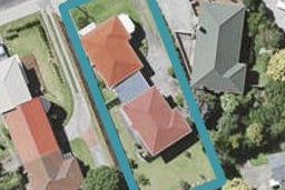 2/11A WINSCOMBE ST, Belmont, Auckland
