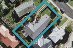 2/44 Evelyn Place, Hillcrest, Auckland
