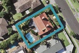 16 Dianne Louise Drive, HALF MOON BAY, AUCKLAND