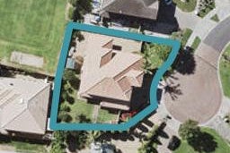 9 Belsomet Place, Golflands, Auckland