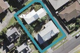 2/11 Heathglen Place, Bayview, Auckland