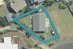 18 Dolphin Drive, Whiritoa, Waihi