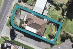 1015/11 Tamariki Avenue, Kelston, Auckland
