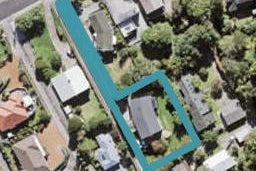 140 Cliff View Drive, Green Bay, Auckland