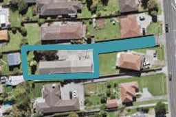 2/4210A Great North Road, Glendene, Auckland
