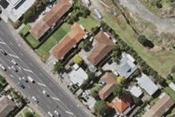 2/27 Taharoto Road, Takapuna, Auckland