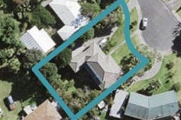 8 Judith Place, Titirangi, Auckland