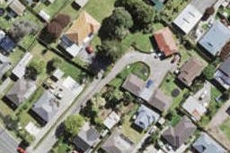 30 Pine Avenue, Henderson, Auckland