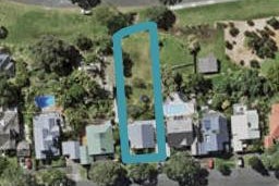 42 Waterview Road, Stanley Point, Auckland