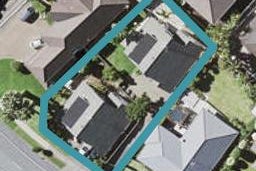 1/44 Jane Eyre Drive, Somerville, Auckland