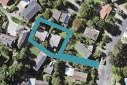 2/70 Oaktree Avenue, Browns Bay, Auckland